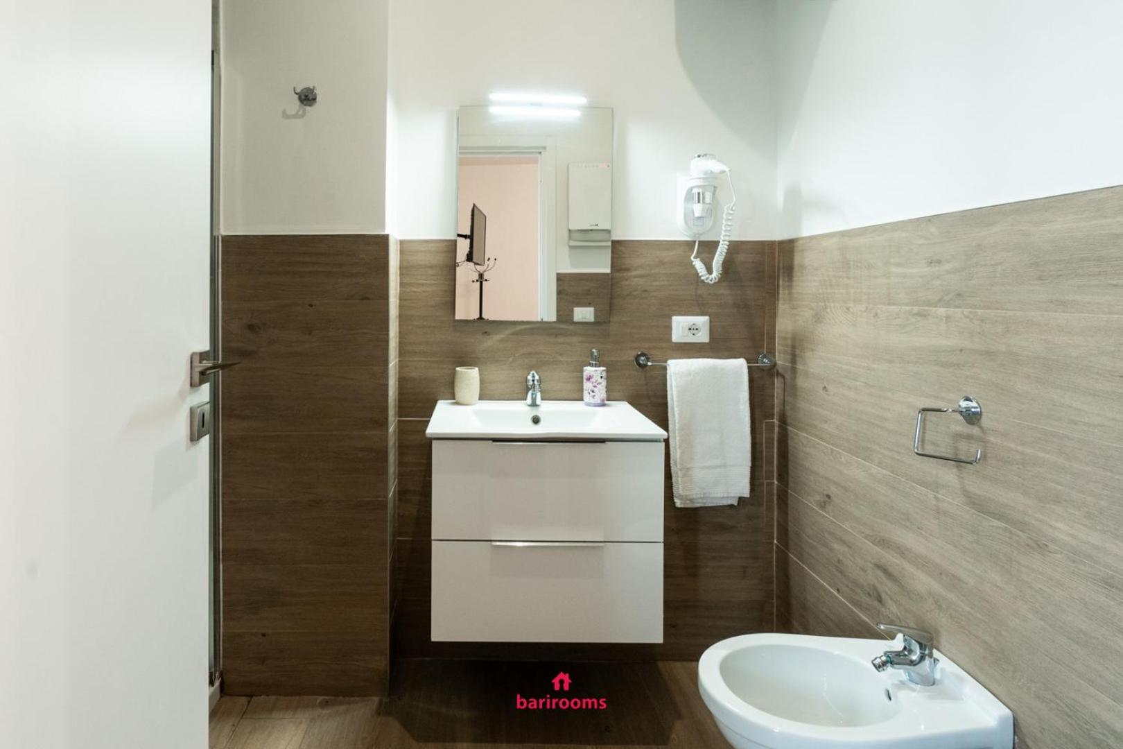 Barirooms - Melo Suites Buitenkant foto