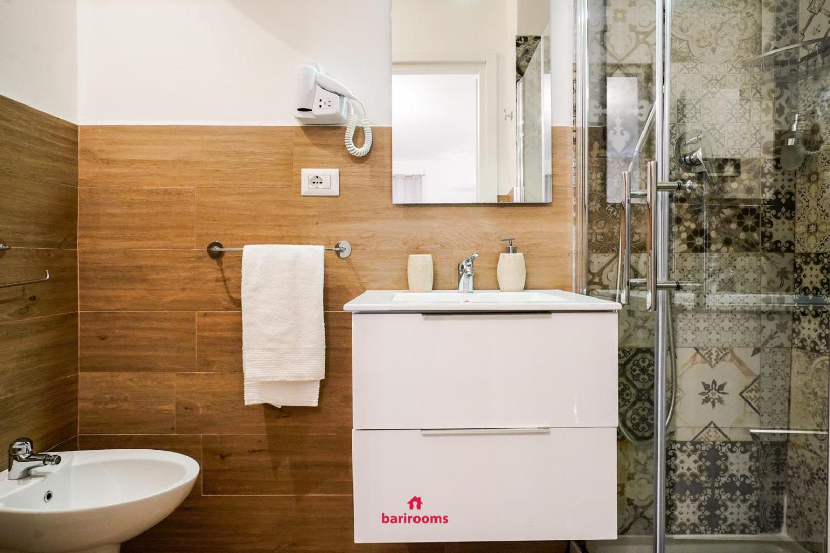 Barirooms - Melo Suites Buitenkant foto